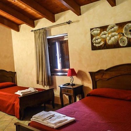 קמפורה סן ג'ובאני Agriturismo U' Casinu Da Scala מראה חיצוני תמונה