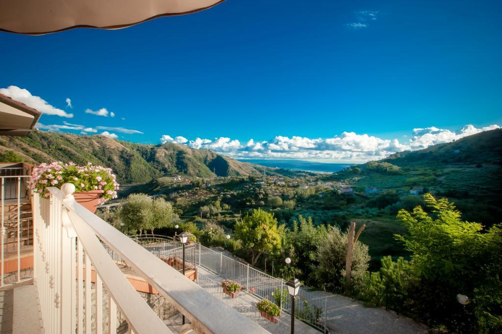 קמפורה סן ג'ובאני Agriturismo U' Casinu Da Scala מראה חיצוני תמונה