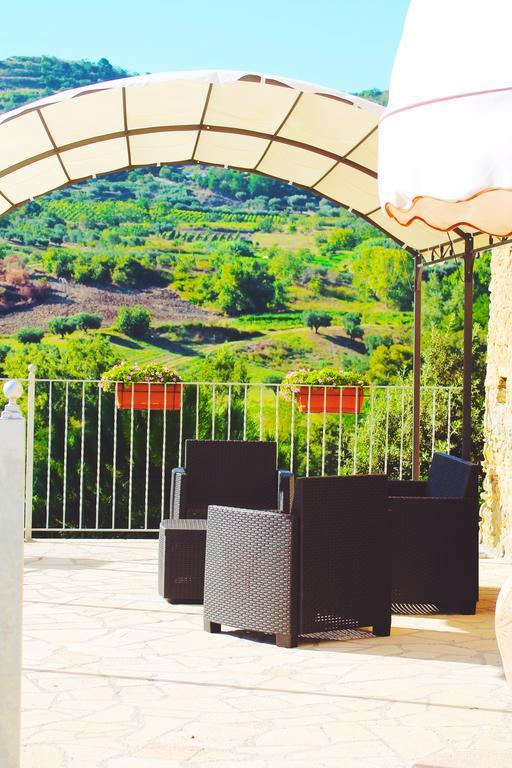 קמפורה סן ג'ובאני Agriturismo U' Casinu Da Scala מראה חיצוני תמונה